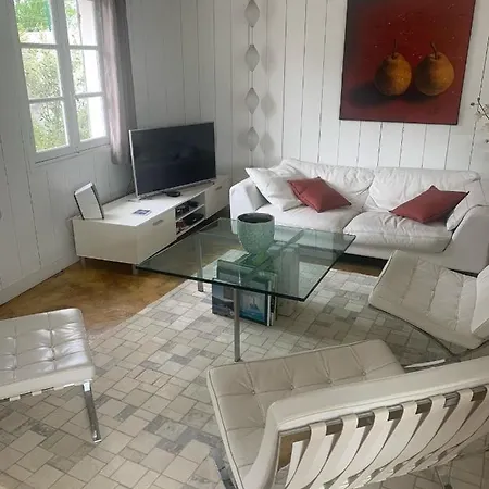 Beach Cottage *